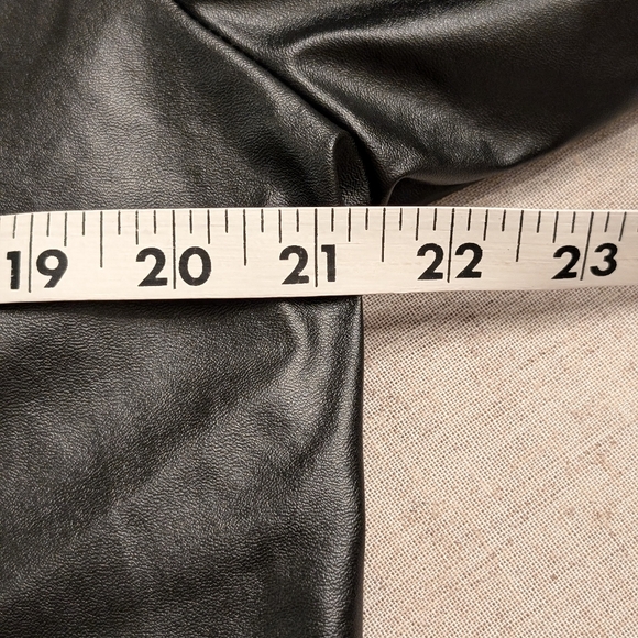 Shein faux leather jacket oversized size M - Picture 6 of 9